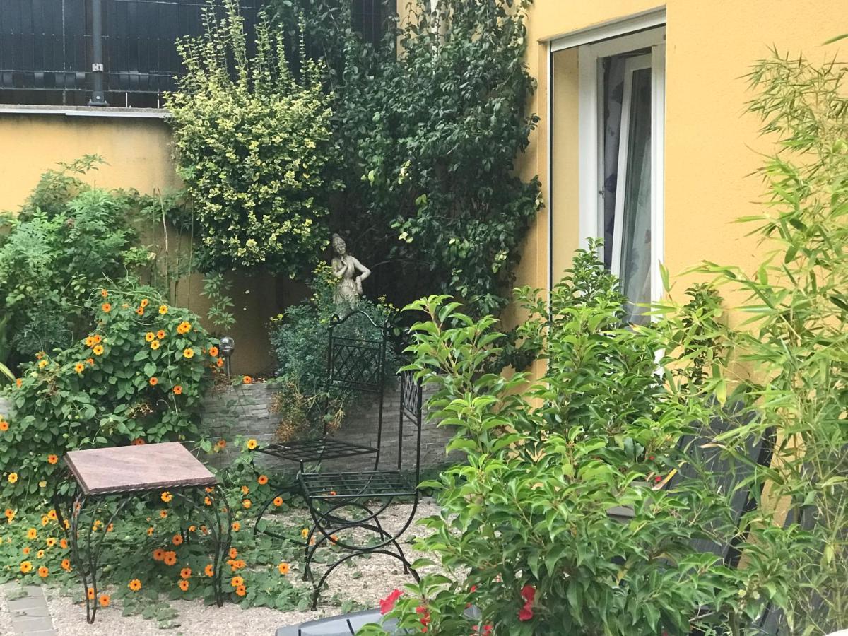 Le Chant Des Oiseaux - Au Pied De La Voie Cyclable Crevechamps Bagian luar foto